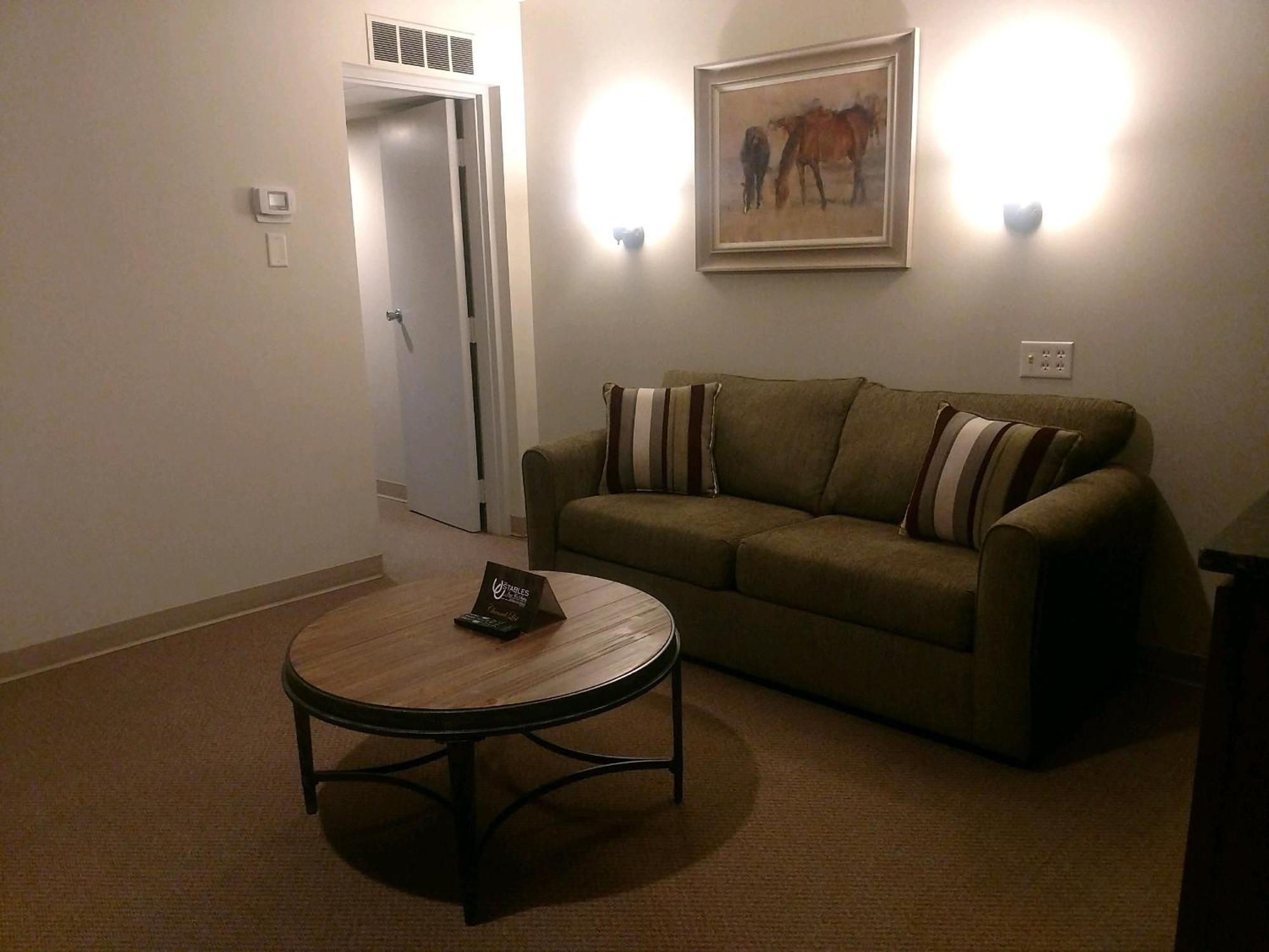 The Stables Inn & Suites Salem Exteriör bild