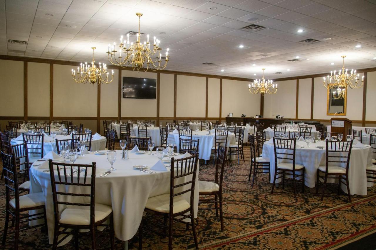 The Stables Inn & Suites Salem Exteriör bild