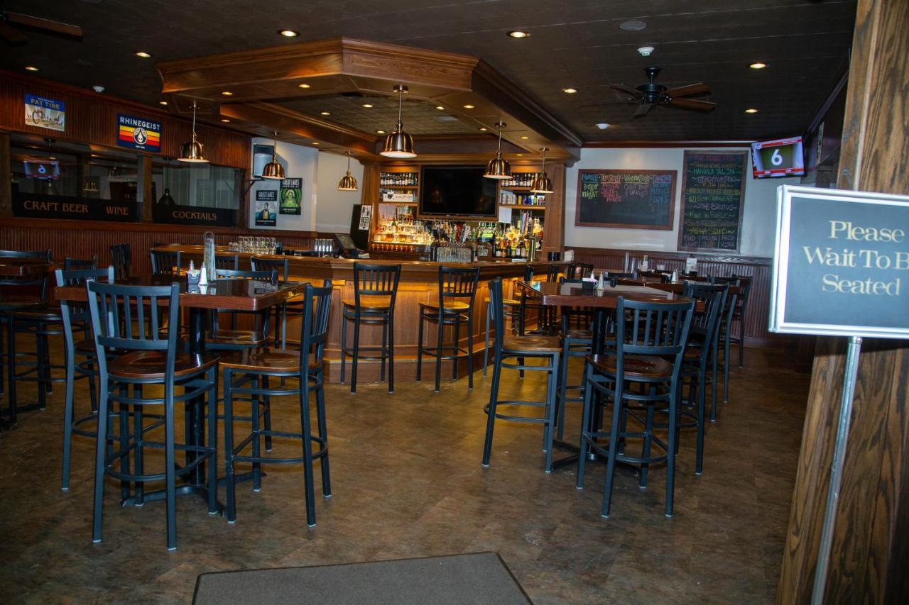 The Stables Inn & Suites Salem Exteriör bild